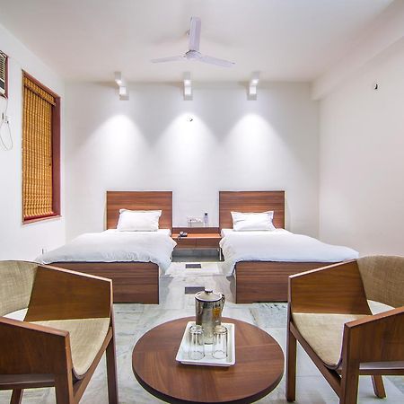 Hotel Bhakti Dhama Vrindāvan Екстериор снимка
