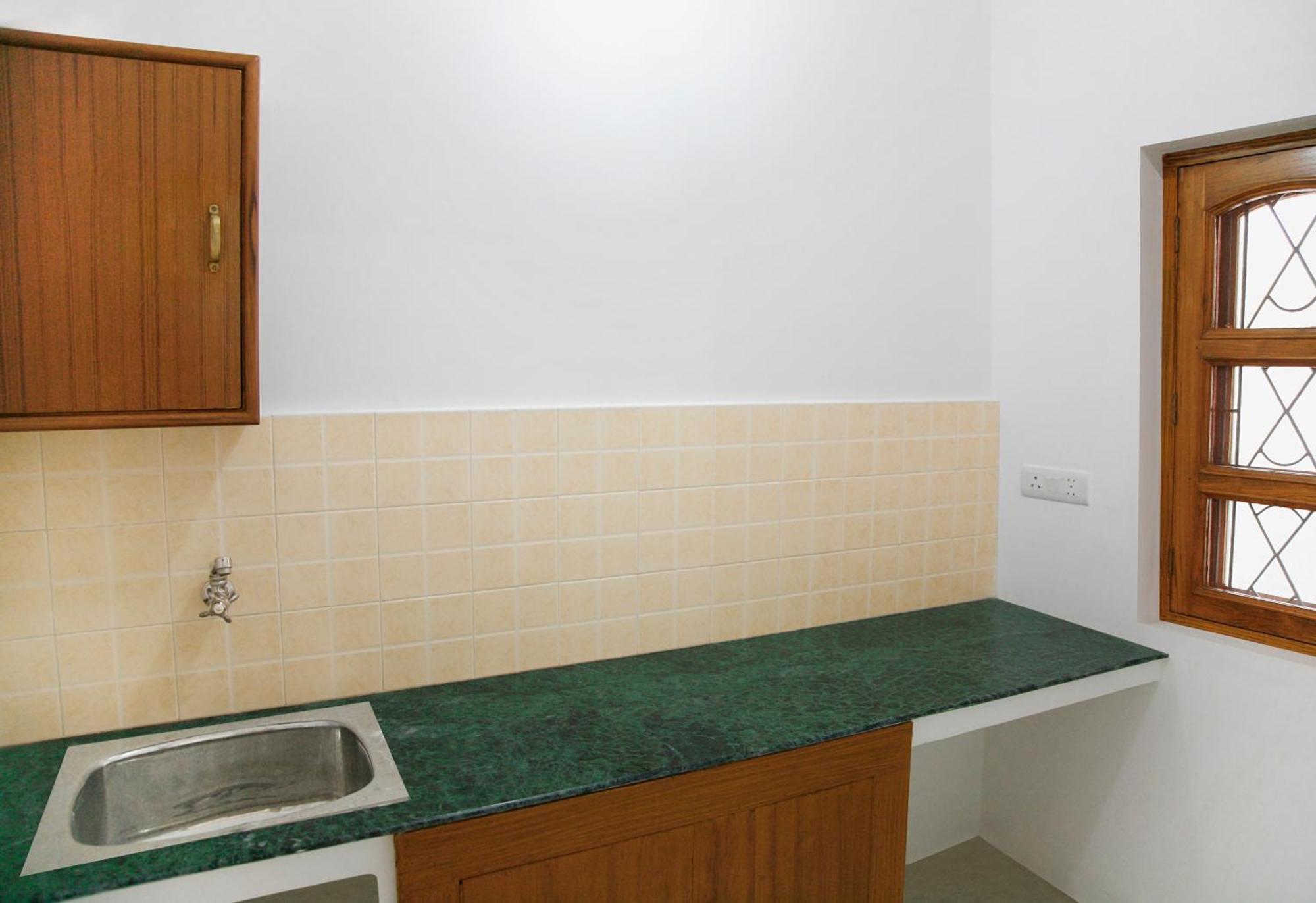 Hotel Bhakti Dhama Vrindāvan Стая снимка